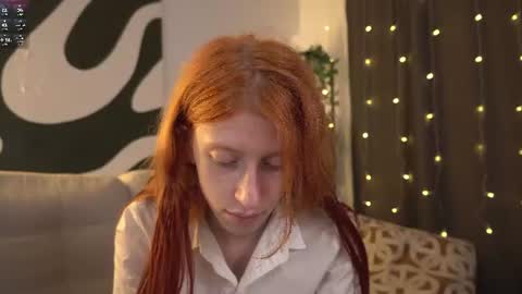 Snapshot of you_fell_in_love chatting on July 2026 08:22:02 PM Elizabeth brunette -- Darline blonde online show from July 2026 08:22:02 PM