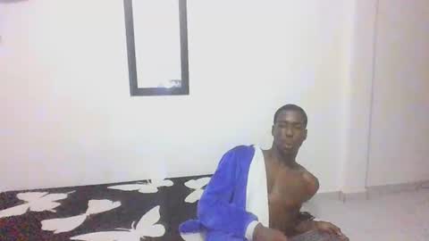 Snapshot of youn_king chatting on December 2024 11:44:02 PM ALEX online show from December 2024 11:44:02 PM