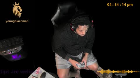 Snapshot of younblaccman6969 chatting on January 2025 10:52:01 PM younblaccman6969 online show from January 2025 10:52:01 PM