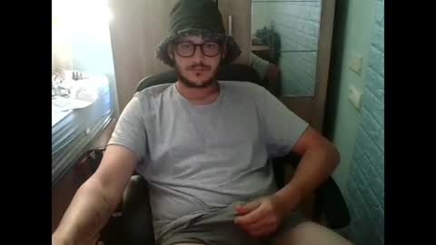 Snapshot of younromki chatting on June 2026 12:31:02 PM A... online show from June 2026 12:31:02 PM