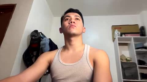 Snapshot of your1sthunk chatting on November 2025 11:27:01 AM Cyrus online show from November 2025 11:27:01 AM