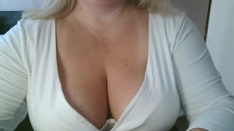 Maria Love online show from February 2026 08:33:02 AM