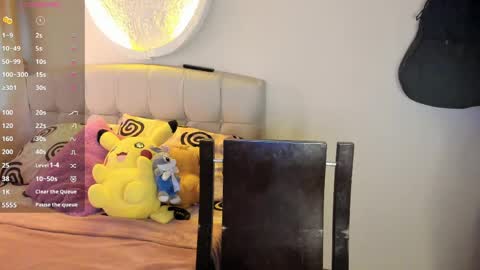 mia3 online show from April 2026 07:07:01 PM