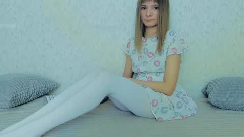 Snapshot of your_caramelka chatting on January 2025 11:20:01 AM Lily online show from January 2025 11:20:01 AM