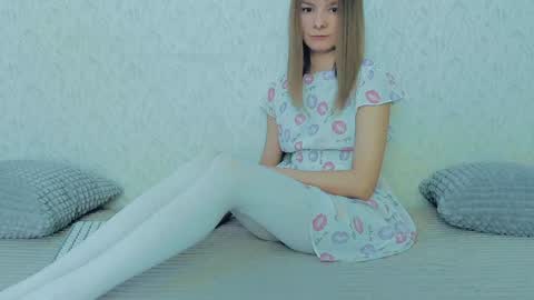 Snapshot of your_caramelka chatting on February 2025 05:10:01 AM Lily online show from February 2025 05:10:01 AM