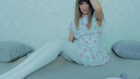 Snapshot of your_caramelka chatting on February 2025 06:59:02 AM Lily online show from February 2025 06:59:02 AM