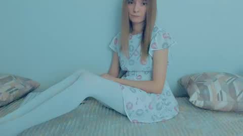 Lily online show from October 2025 08:12:01 AM