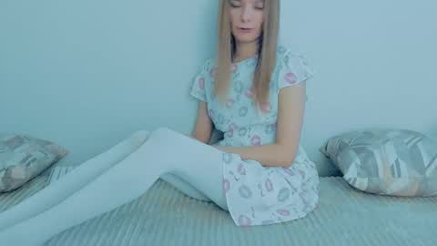 Lily online show from October 2025 04:13:02 AM