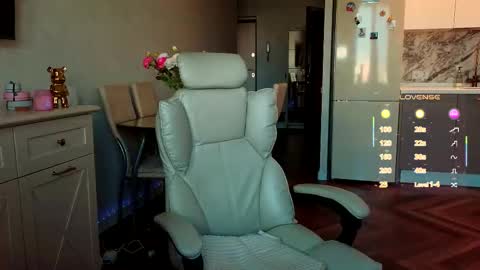 your Evaa online show from September 2025 02:23:01 AM