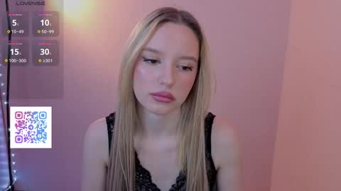 Olivia online show from December 2025 07:18:01 PM