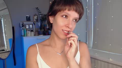 Alex and Kris long hair online show from September 2025 02:09:02 PM