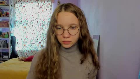 Leslie online show from October 2025 12:15:02 PM