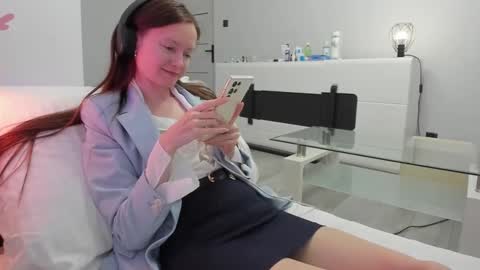 Your Librarian online show from November 2025 03:23:02 PM