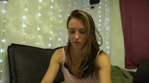 Snapshot of your_little_flexible_girl chatting on July 2026 08:12:02 PM Meri online show from July 2026 08:12:02 PM