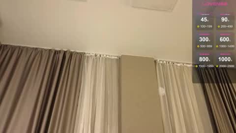 Jessica Loyd online show from October 2025 02:22:02 AM