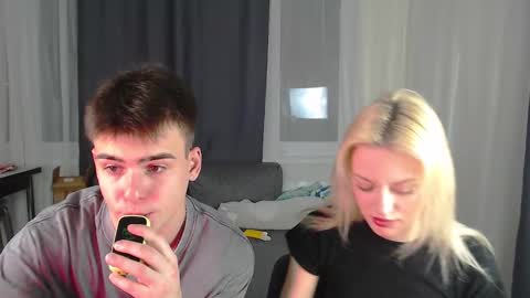 your_molly_mark online show from February 2025 06:16:01 PM