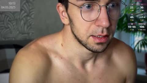 Snapshot of your_new_boyfriend17 chatting on March 2025 08:13:02 AM Your new boyfriend17 online show from March 2025 08:13:02 AM