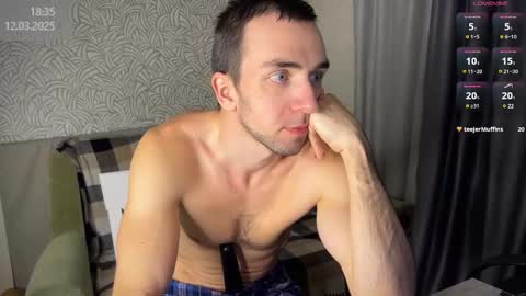 Snapshot of your_new_boyfriend17 chatting on March 2025 04:35:02 PM Your new boyfriend17 online show from March 2025 04:35:02 PM