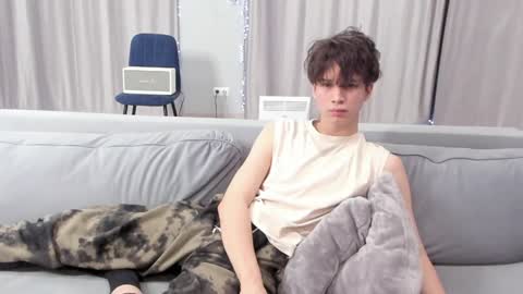 your_shy_guy online show from January 2025 10:04:01 PM