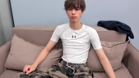 your_shy_guy online show from September 2025 06:10:02 PM