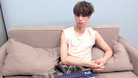 Snapshot of your_shy_guy chatting on February 2026 07:10:02 PM your_shy_guy online show from February 2026 07:10:02 PM