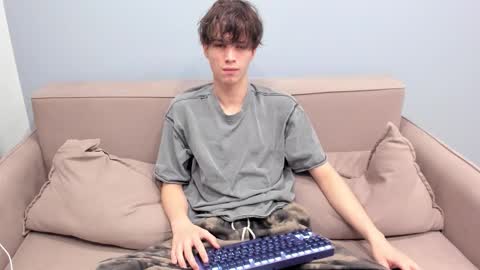 Snapshot of your_shy_guy chatting on February 2026 09:27:02 PM your_shy_guy online show from February 2026 09:27:02 PM