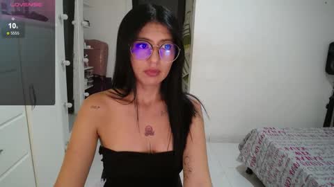 Danna  online show from February 2025 05:21:01 AM