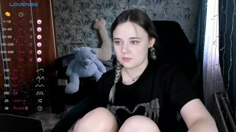 Molly online show from December 2024 07:05:02 AM