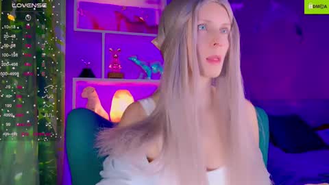 Snapshot of your_spring chatting on November 2025 10:08:02 PM your_spring online show from November 2025 10:08:02 PM