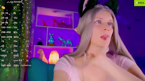 Snapshot of your_spring chatting on November 2025 11:59:02 PM your_spring online show from November 2025 11:59:02 PM