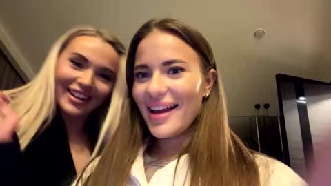 Alexis online show from December 2025 04:55:02 PM