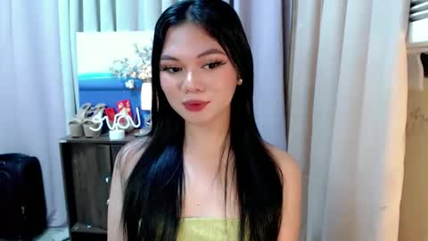 Snapshot of yourangelictransgirl chatting on December 2024 08:00:02 PM Hi its me Yna online show from December 2024 08:00:02 PM