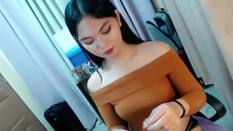 Snapshot of yourangelictransgirl chatting on December 2024 08:07:02 PM Hi its me Yna online show from December 2024 08:07:02 PM