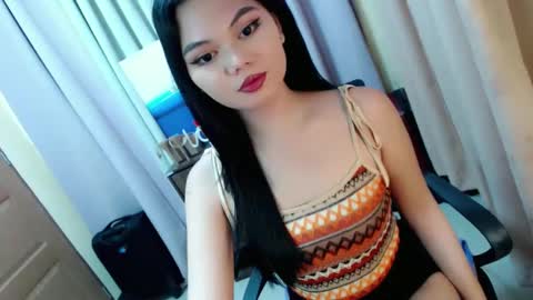 Snapshot of yourangelictransgirl chatting on December 2024 11:50:02 PM Hi its me Yna online show from December 2024 11:50:02 PM