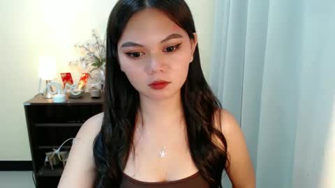 Snapshot of yourangelictransgirl chatting on February 2025 04:09:02 PM Hi its me Yna online show from February 2025 04:09:02 PM