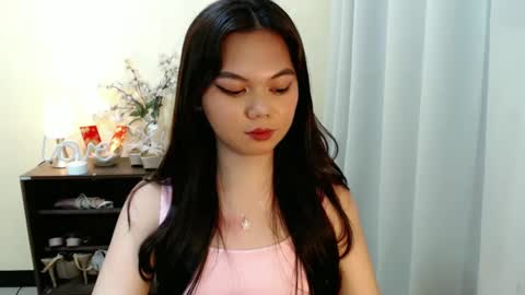 Snapshot of yourangelictransgirl chatting on February 2025 03:49:02 PM Hi its me Yna online show from February 2025 03:49:02 PM