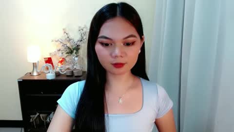 Snapshot of yourangelictransgirl chatting on March 2025 05:22:02 PM Hi its me Yna online show from March 2025 05:22:02 PM