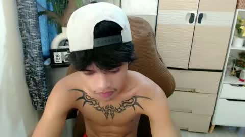 yourasian_eric online show from February 2026 07:40:01 AM