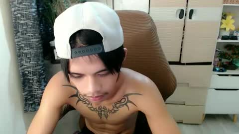 yourasian_eric online show from March 2026 04:54:01 PM