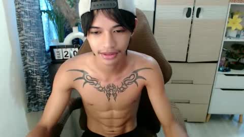 yourasian_eric online show from March 2026 01:32:01 AM