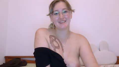 Snapshot of yourcherrylady chatting on June 2026 08:22:02 PM cherry online show from June 2026 08:22:02 PM
