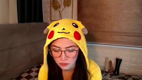 JEN  online show from January 2025 02:57:01 AM