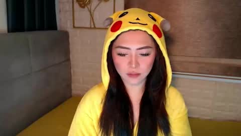 JEN  online show from February 2025 05:15:01 AM