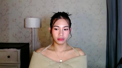 Snapshot of yourdreamgirlgwen chatting on May 2026 05:51:01 PM GWENI online show from May 2026 05:51:01 PM