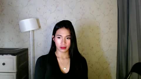 Snapshot of yourdreamgirlgwen chatting on May 2026 01:57:16 AM GWENI online show from May 2026 01:57:16 AM