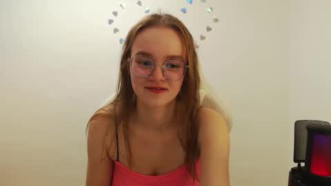 Lana online show from October 2025 05:20:02 PM