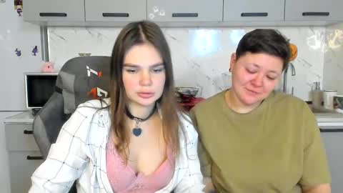 Snapshot of yourfantasyyyy_ chatting on February 2025 09:26:02 PM Tina and Kate online show from February 2025 09:26:02 PM
