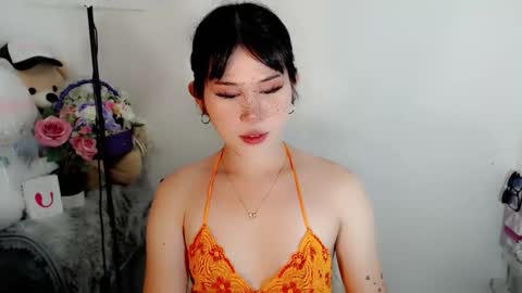 PrettyElla online show from November 2025 05:52:02 AM