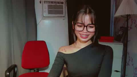 Snapshot of yourfavoratesunshine chatting on January 2026 09:02:02 AM Sunshine online show from January 2026 09:02:02 AM