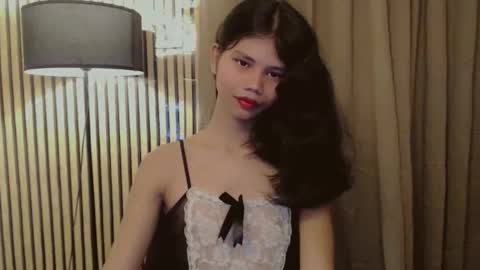 Vivian online show from November 2025 11:07:02 PM